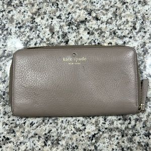 Kate Spade zip around wallet